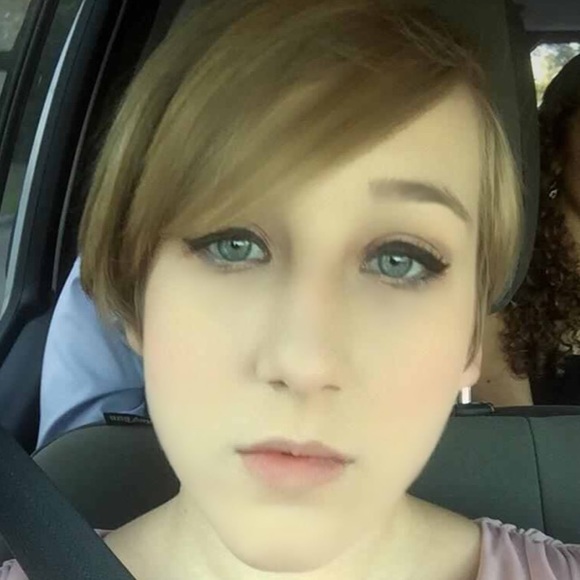 Meet your Posher, Haley - Picture 1 of 1