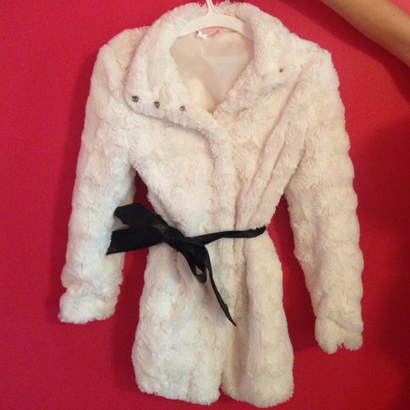 White faux fur dressy coat