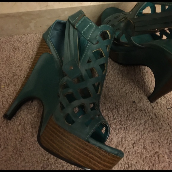 Beautiful Heels - wedges size 6 - Picture 5 of 5
