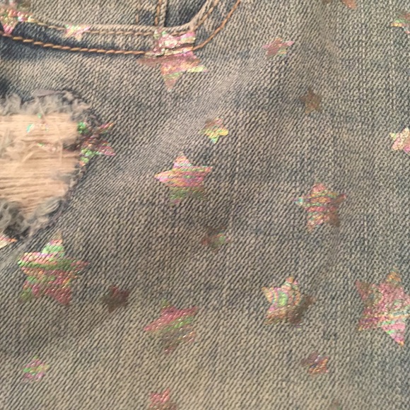 PS 2009 Star Shorts 😊 - Picture 2 of 3