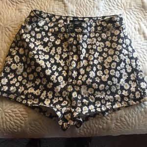 high waisted daisy forever 21 shorts