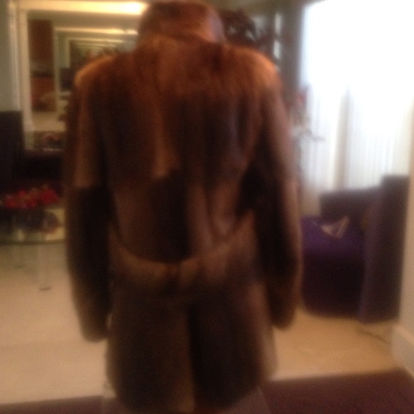 Blonde & brown pea coat styled fur - Picture 2 of 4