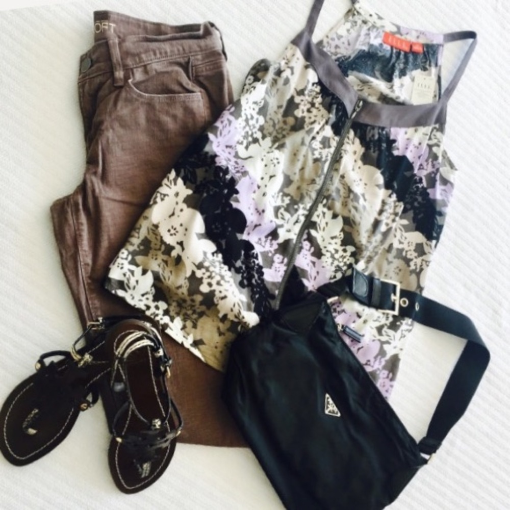 NWT Elle zip-up tank Size XS