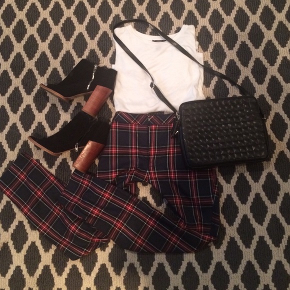 Holiday pants. NWT. - Picture 1 of 3