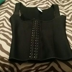 Waist trainer
