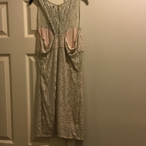 Silver/White Lace Mini Dress - Picture 4 of 4