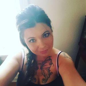 Meet your Posher, Desiree