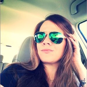 Meet your Posher, Stefanie