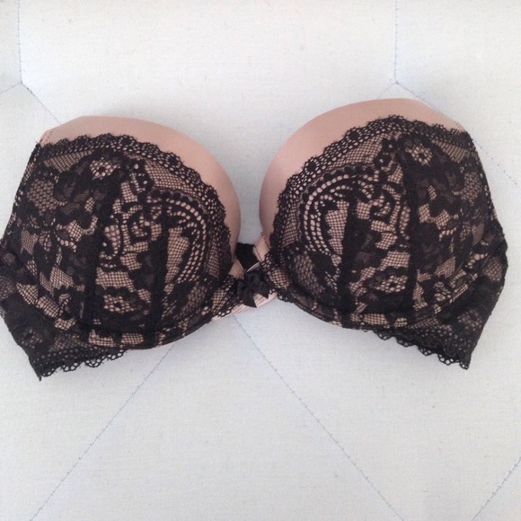 🌸❌Victoria's Secret Bra Reserved!!!!❌