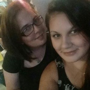 Meet your Posher, Caitlyn