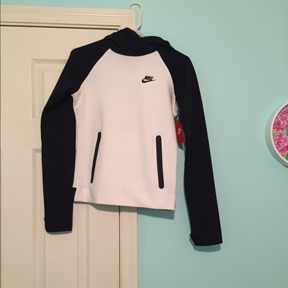 New Nike Sweatshirt