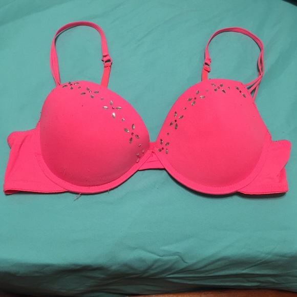 36C bra. Only worn once. Perfect condition.