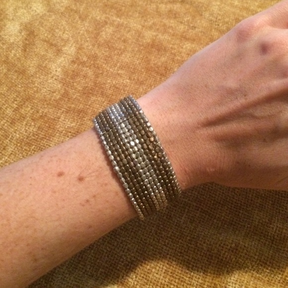 Open cuff bracelet