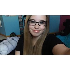 Meet your Posher, Danielle