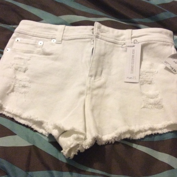 High waisted shorts - Picture 1 of 3