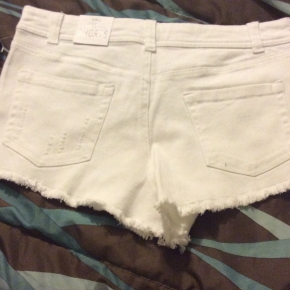 High waisted shorts - Picture 2 of 3