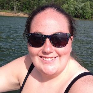 Meet your Posher, Nelda