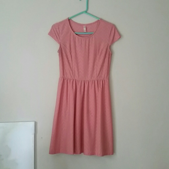 Cute light pink dress! - Picture 1 of 4