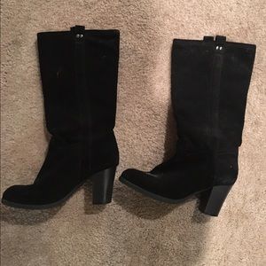 Black suede boots