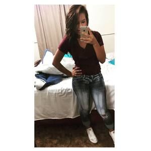 Meet your Posher, Janeth