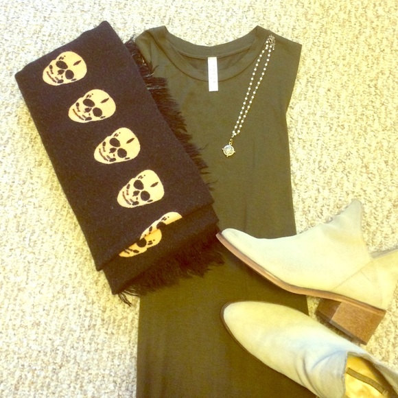 Jolie Dresses & Skirts - Jolie sleeveless shift mini dress in olive green