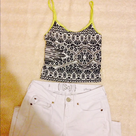 Crop top🌺👣😮