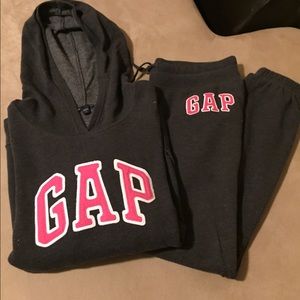Gap Sweatsuit