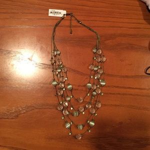 NWT fashion necklace