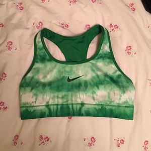 Nike small sports bra