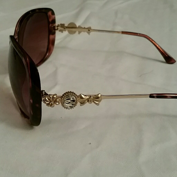 Betsy Johnson  Sunglasses