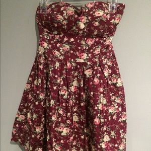 Red floral strapless dress