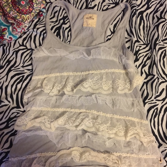 Hollister size large fit more like medium