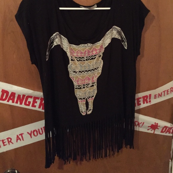 Black shirt/crop top