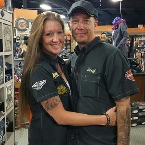 Meet your Posher, Carrie