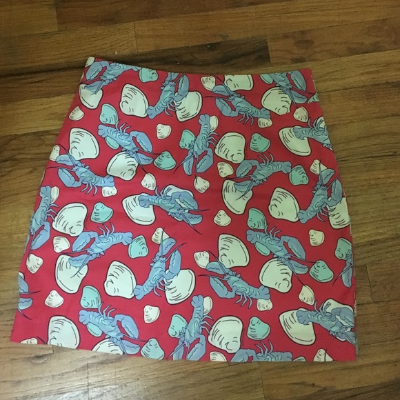 Lobster and clam print vineyard vines skirt
