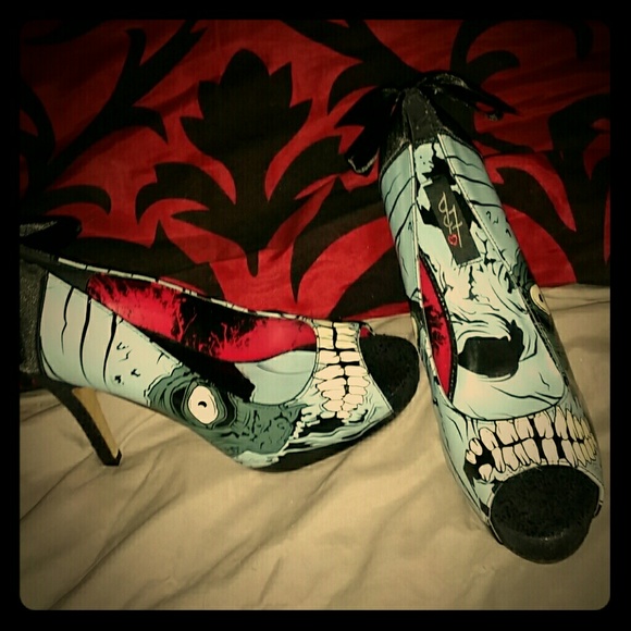 Zombie High Heels