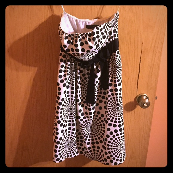 Size 2 strapless dress