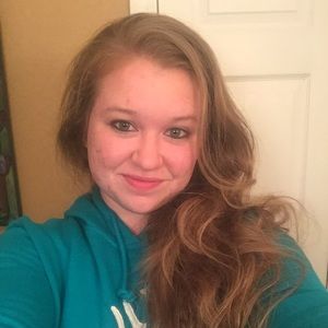 Meet your Posher, Brittany
