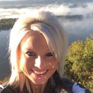 Meet your Posher, Jasmine