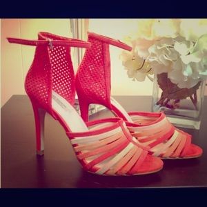 Coral ZARA shoes!