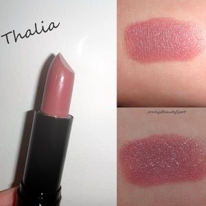 Nyx lipstick in Thalia