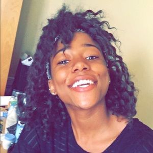 Meet your Posher, Vaneka