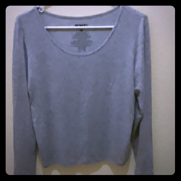 Long sleeve crop top