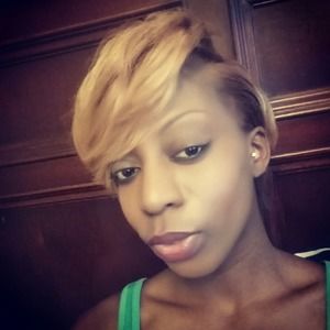 Meet your Posher, Janelle