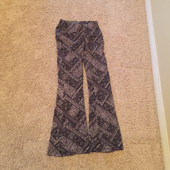Patterned pants