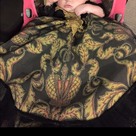 Mommy and me gowns - Picture 2 of 3