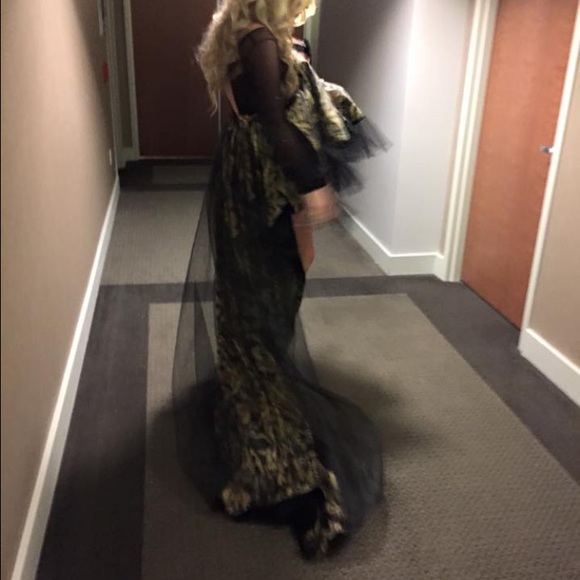 Mommy and me gowns - Picture 3 of 3