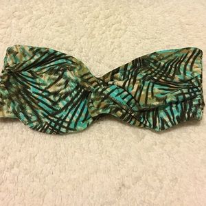 strapless bikini top