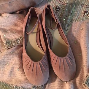 🌹Host Pic 1/3 🌹Marvelous mauve suede strap shoes