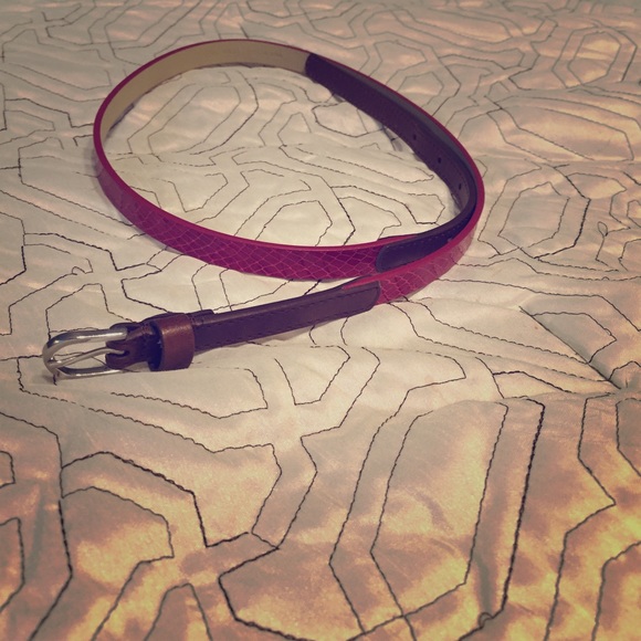 LOFT skinny belt